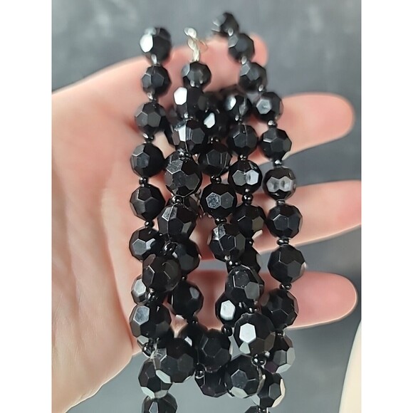 Adjustable Black Plastic Beaded Necklace Vintage - Picture 3 of 10